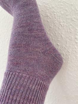 Preview: Baby Alpaka Wollsocke - Lila